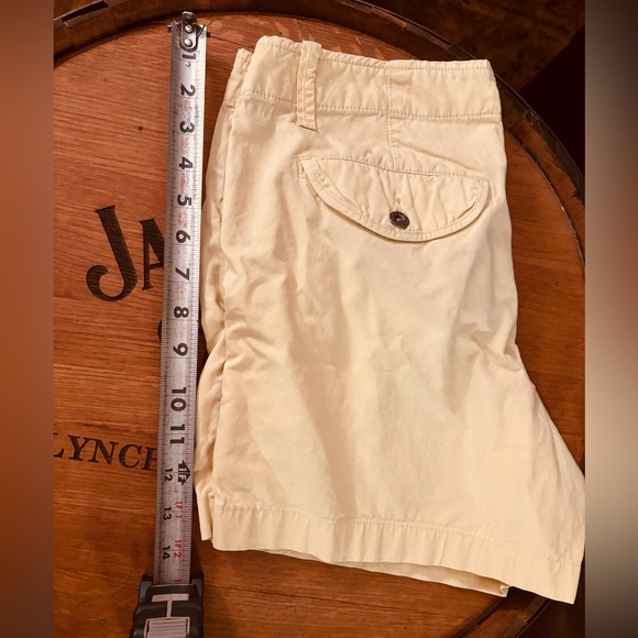 Men’s Old Navy Shorts size 30 (Yellow) - Picture 1 of 4